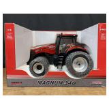1/16 Case-IH Magnum 340 Prestige NIB Ertl
