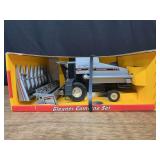 1/24 AGCO Gleaner R62 Combine Limited Edition NIB SM