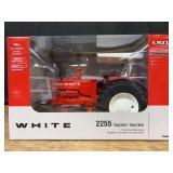 1/16 White 2255 Prestige NIB Ertl