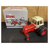 1/16 IH 1256 1998 SFTS NIB Ertl