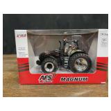 1/32 Case-IH AFS Connect Magnum Chrome NIB Ertl