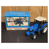 1/16 Ford 7740 Collector NIB Ertl