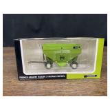 1/64 Parker 2800 Gravity Wagon NIB SC