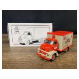 1/34 Ford C-600 Ford Tractor Box Truck NIB 1st Gear