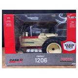 1/16 Farmall 1206 Prestige 2021 NFTM NIB Ertl