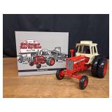 1/16 IH 1256 1998 SFTS NIB Ertl