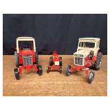 (3) 1/16 IH 1066, 1586, Farmall Cub Ertl