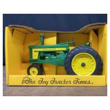 1/16 John Deere 720 1994 TTT NIB Ertl