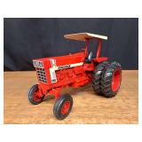 1/16 IH Hydro 100 made by Ertl