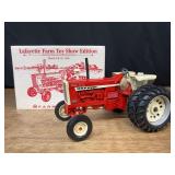 1/16 Farmall 1206 1996 Lafayette NIB Ertl