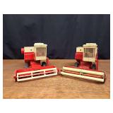 (2) 1/24 IH 915 Combine Ertl