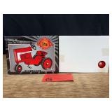 1/8 Farmall 806 Pedal Tractor 1998 NFTM NIB Ertl