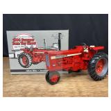 1/16 IH 856 1996 SFTS NIB Ertl