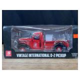 1/25 International D-2 Speedway Pickup NIB 1st Gear