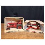 (2) 1/16 Farmall 706 TTT + IH Planter NIB Ertl