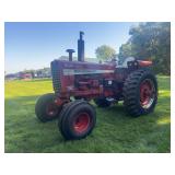 International Harvester Farmall 1456