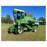 1975 John Deere 3300 Combine