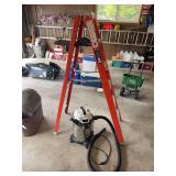 Michigan Ladder Co. 6 Ft. Fiberglass Ladder and Hart 6 Gallon Wet/Dry Vacuum