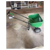Scotts SpeedyGreen 2000 Broadcast Spreader