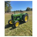 John Deere B