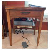 Singer 44S Heavy Duty Sewing Machine in Wooden Cabinet with Foot Pedal and Manual