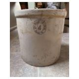 The Buckeye Pottery Co. Size 4 Crock Macomb Ill.