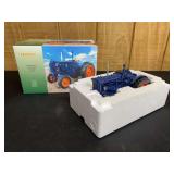 1/16 Fordson Major E27N NIB UH