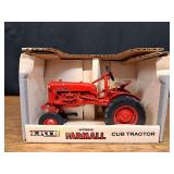 1/16 Farmall Cub NIB Ertl