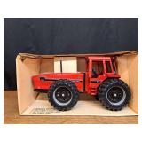 1/16 IH 6388 NIB Ertl