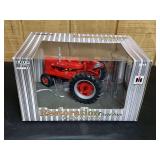 1/16 Farmall M Restoration Ertl