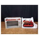 1/16 IH T-340 Crawler NIB Ertl