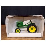 1/16 John Deere LA 1992 Great American NIB SC