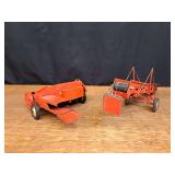 (2) 1/16 Tru-Scale Baler + Elevator Carter