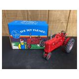 1/16 Farmall Super M-TA 1991 NFTS NIB Ertl