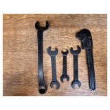(5) Ford Wrenches