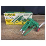 1/16 Oliver Corn Picker NIB Slik