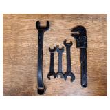 (5) Ford Wrenches