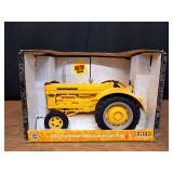 1/16 IH 660 Industrial NIB Ertl