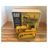 1/16 Caterpillar D4 Crawler NIB CCM/Riecke