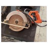 Milwaukee Heavy-Duty 8-1/4 Inch Worm Gear Circular Saw Model 6378
