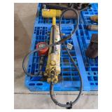 Enerpac P-80 Hydraulic Hand Pump with Cylinder and Hose