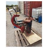 Bishman Mfg. Co. Tire Changer