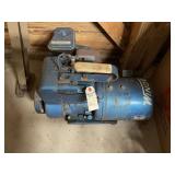 Winco 2500 Watt Generator with Briggs & Stratton 5 HP Engine