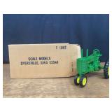 1/16 John Deere A 1983 Dyersville NIB SM