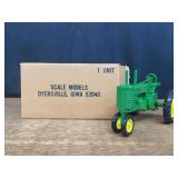 1/16 John Deere A 1983 Dyersville NIB SM