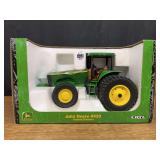 1/16 John Deere 8420 NIB Ertl
