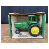 1/32 John Deere 4430 NIB Ertl