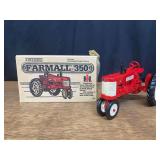 1/16 Farmall 350 Collector NIB Ertl