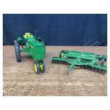 (2) 1/16 John Deere 3020 + Disk Ertl