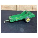 1/16 John Deere Spreader Eska